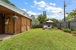 1907 Lakewood Dr, Clearwater, FL 33763 - Photo 37