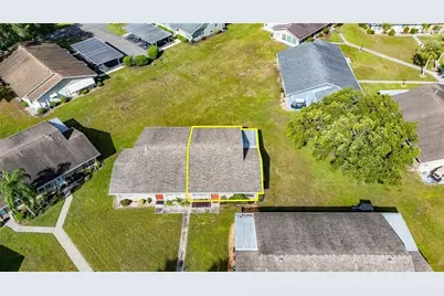 1904 Canterbury Lane #18, Sun City Center, FL 33573 - Photo 3