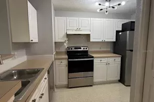 18001 Richmond Pl Dr, Tampa, FL 33647 - Photo 7