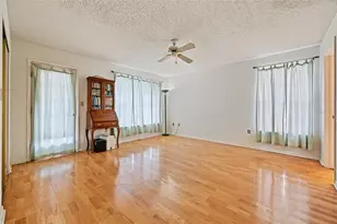 230 125th Ave, Treasure Island, FL 33706 - Photo 17