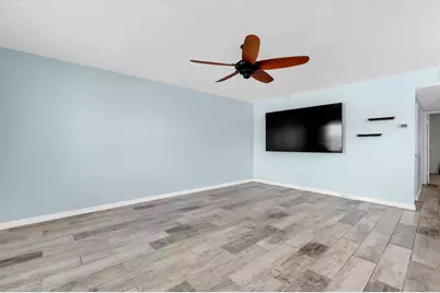 8039 Garden Drive #209, Seminole, FL 33772 - Photo 5