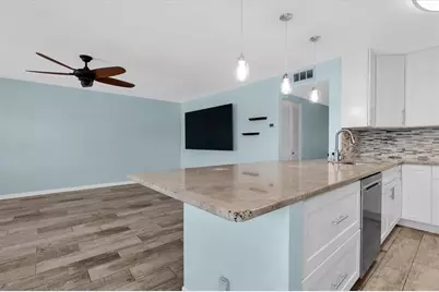 8039 Garden Drive #209, Seminole, FL 33772 - Photo 11