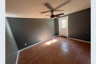 300 83rd Avenue NE, Saint Petersburg, FL 33702 - Photo 5