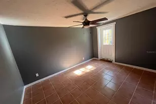 300 83rd Ave NE, Saint Petersburg, FL 33702 - Photo 5