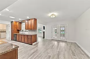 1810 Milford Cir, Sun City Center, FL 33573 - Photo 11