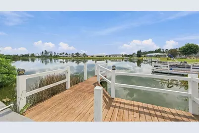 1810 Milford Circle, Sun City Center, FL 33573 - Photo 3