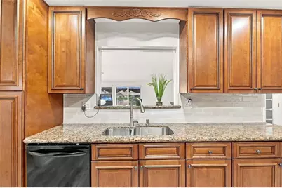 1810 Milford Circle, Sun City Center, FL 33573 - Photo 13