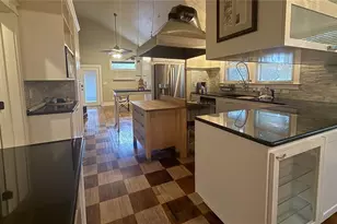 1016 E Powhatan Ave, Tampa, FL 33604 - Photo 9