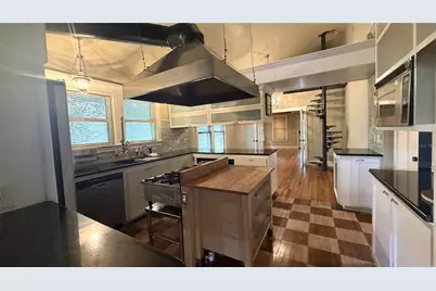 1016 E Powhatan Avenue, Tampa, FL 33604 - Photo 13