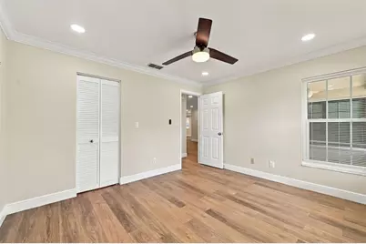 764 Lakewood Drive, Palm Harbor, FL 34684 - Photo 21