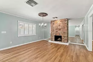 11626 Carrollwood Dr, Tampa, FL 33618 - Photo 5