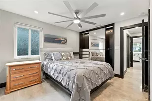 263 21st Ave S, Saint Petersburg, FL 33705 - Photo 5