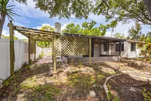 627 Timber Bay Cir W, Oldsmar, FL 34677 - Photo 31