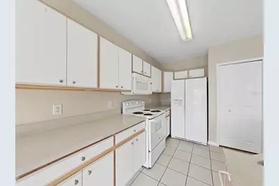 6405 Barksdale Way, Riverview, FL 33578 - Photo 9