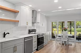 4910 Bay Street NE, Saint Petersburg, FL 33703 - Photo 13