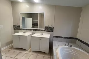 2007 E 148th Ave, Lutz, FL 33549 - Photo 15