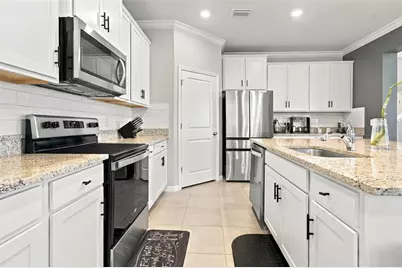 11035 Laxer Cay Loop, San Antonio, FL 33576 - Photo 17