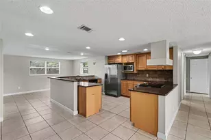 3805 McIntosh Rd, Dover, FL 33527 - Photo 7