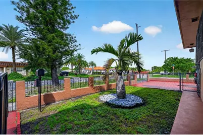 500 E 40th Street, Hialeah, FL 33013 - Photo 31