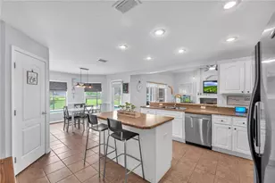 4516 Hawkins Rd, Plant City, FL 33567 - Photo 13