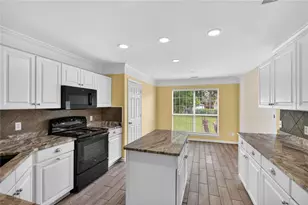 136 Summer Winds Dr, Savannah, GA 31410 - Photo 5