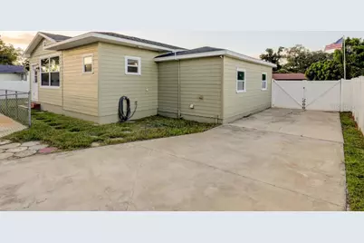 2576 17th Avenue N, Saint Petersburg, FL 33713 - Photo 35