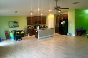 106 Cascade Bend Dr, Ruskin, FL 33570 - Photo 5