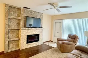 4355 Tahitian Gardens Cir, Holiday, FL 34691 - Photo 3