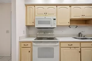 4609 Deerwalk Ave, Tampa, FL 33624 - Photo 11
