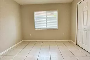 10431 Isleworth Ave, Tampa, FL 33647 - Photo 13