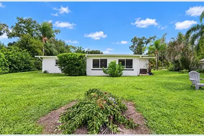 717 W Deer Lake Drive, Lutz, FL 33548 - Photo 35