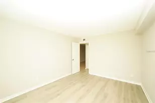 4705 1st St NE, Saint Petersburg, FL 33703 - Photo 19
