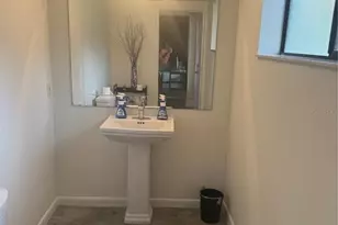 4223 E Riverhills Dr, Tampa, FL 33617 - Photo 17