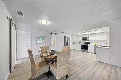 2900 Sandpiper Place, Clearwater, FL 33762 - Photo 13