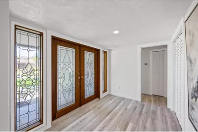 2900 Sandpiper Place, Clearwater, FL 33762 - Photo 3