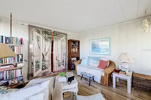 10118 N Lake Dr, Largo, FL 33773 - Photo 15