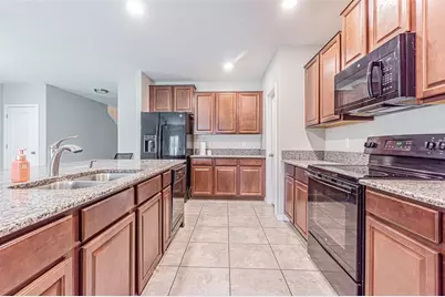 17009 Peaceful Valley Drive, Wimauma, FL 33598 - Photo 9