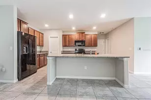 17009 Peaceful Valley Dr, Wimauma, FL 33598 - Photo 7