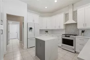4851 Windmill Palm Terrace NE, Saint Petersburg, FL 33703 - Photo 17