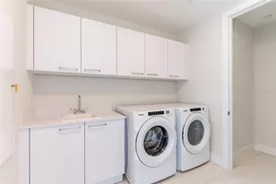 275 1st Ave S, Saint Petersburg, FL 33701 - Photo 25