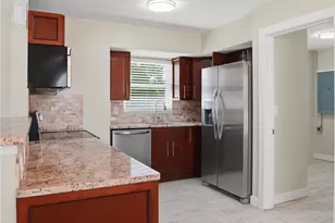 6150 31st Ave N, Saint Petersburg, FL 33710 - Photo 9