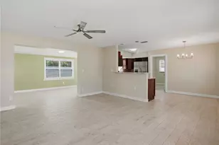 6150 31st Ave N, Saint Petersburg, FL 33710 - Photo 5