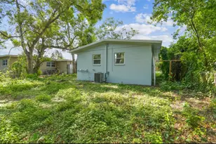 1807 E Bougainvillea Ave, Tampa, FL 33612 - Photo 31