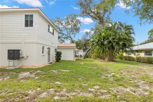 202 S Mayo St, Crystal Beach, FL 34681 - Photo 31