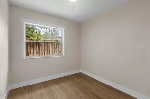 8112 N 18th St, Tampa, FL 33604 - Photo 11