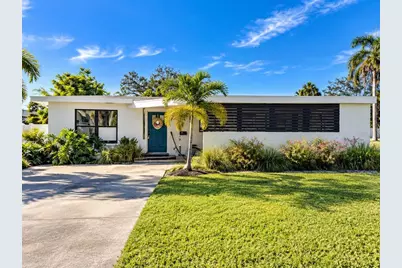3610 Bayshore Boulevard NE, Saint Petersburg, FL 33703 - Photo 1