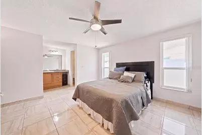 9110 Baymeadow Court, Tampa, FL 33615 - Photo 9