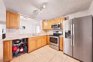 9110 Baymeadow Ct, Tampa, FL 33615 - Photo 13