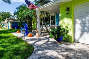 990 Lexington Dr, Dunedin, FL 34698 - Photo 7
