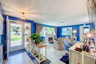 990 Lexington Dr, Dunedin, FL 34698 - Photo 9